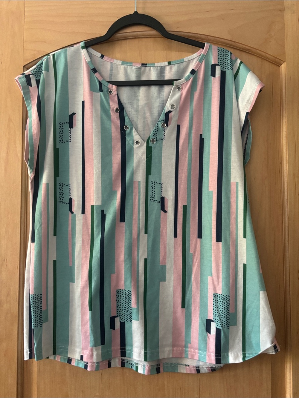 Women's Casual V-Neck Tee in Mint, Pink & Navy